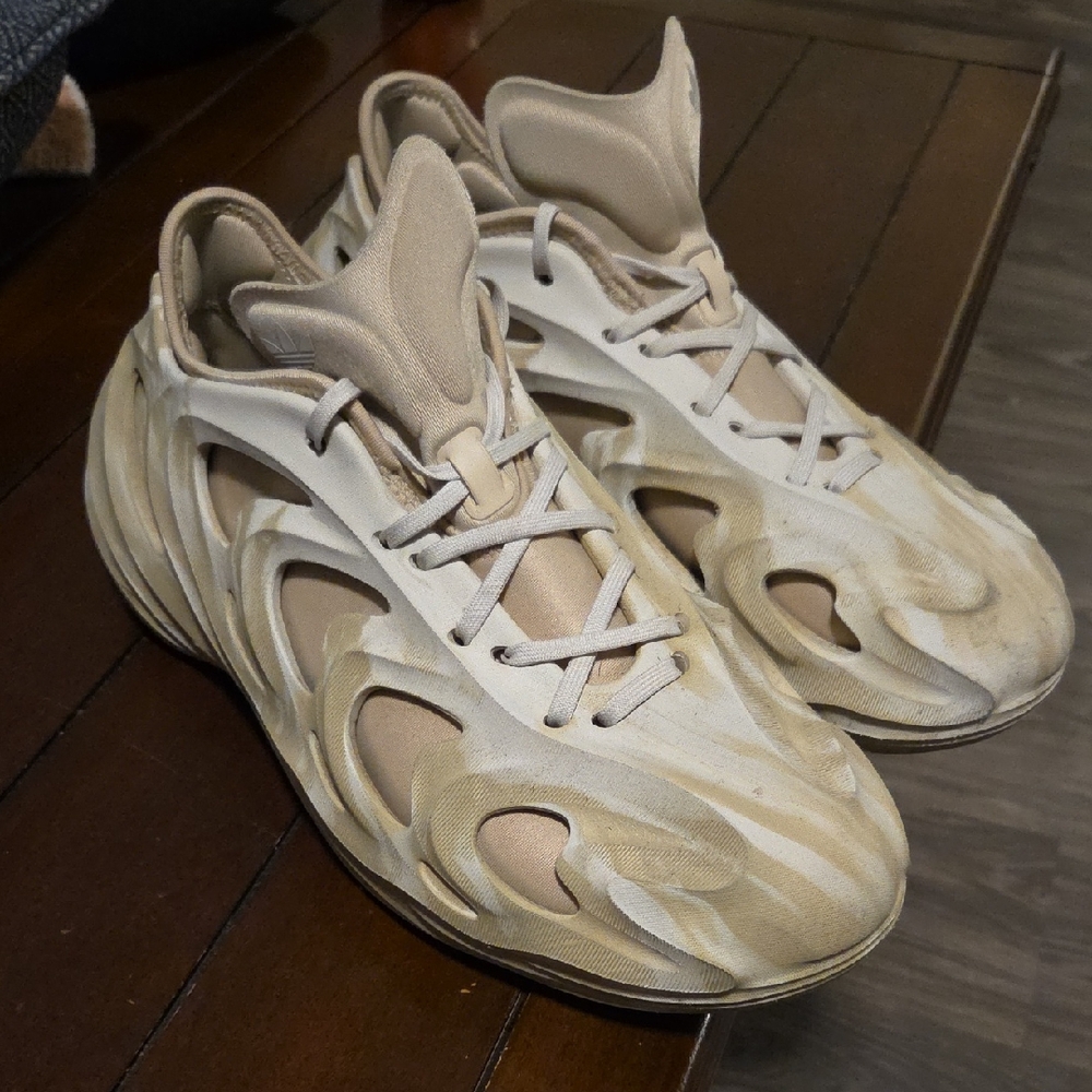 adidas Men's Beige and White Sneakers